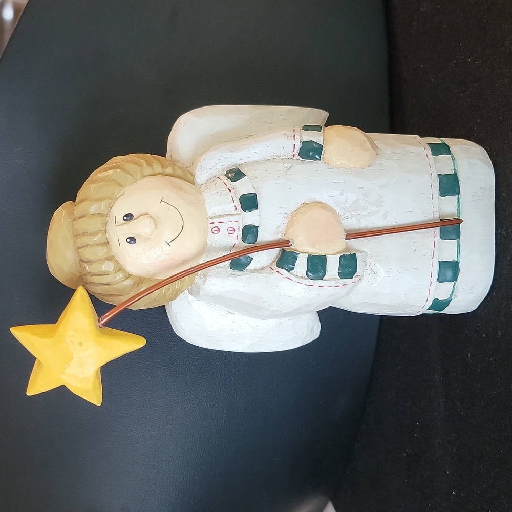 Retired Eddie Walker 7" Nativity Angel w/Star